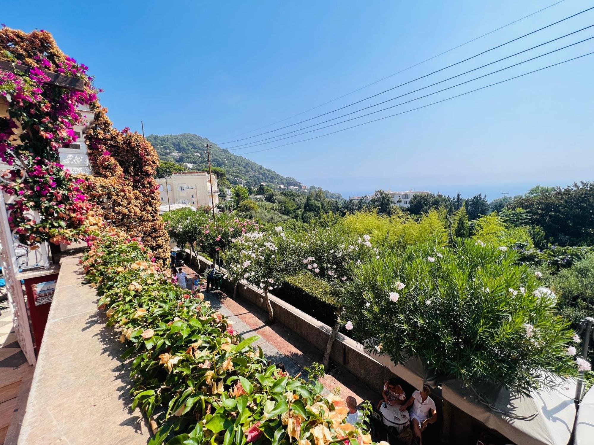 Luxury House In Villa Pompeiana Via Camerelle Con Terrazza Vista Mare Capri Extérieur photo