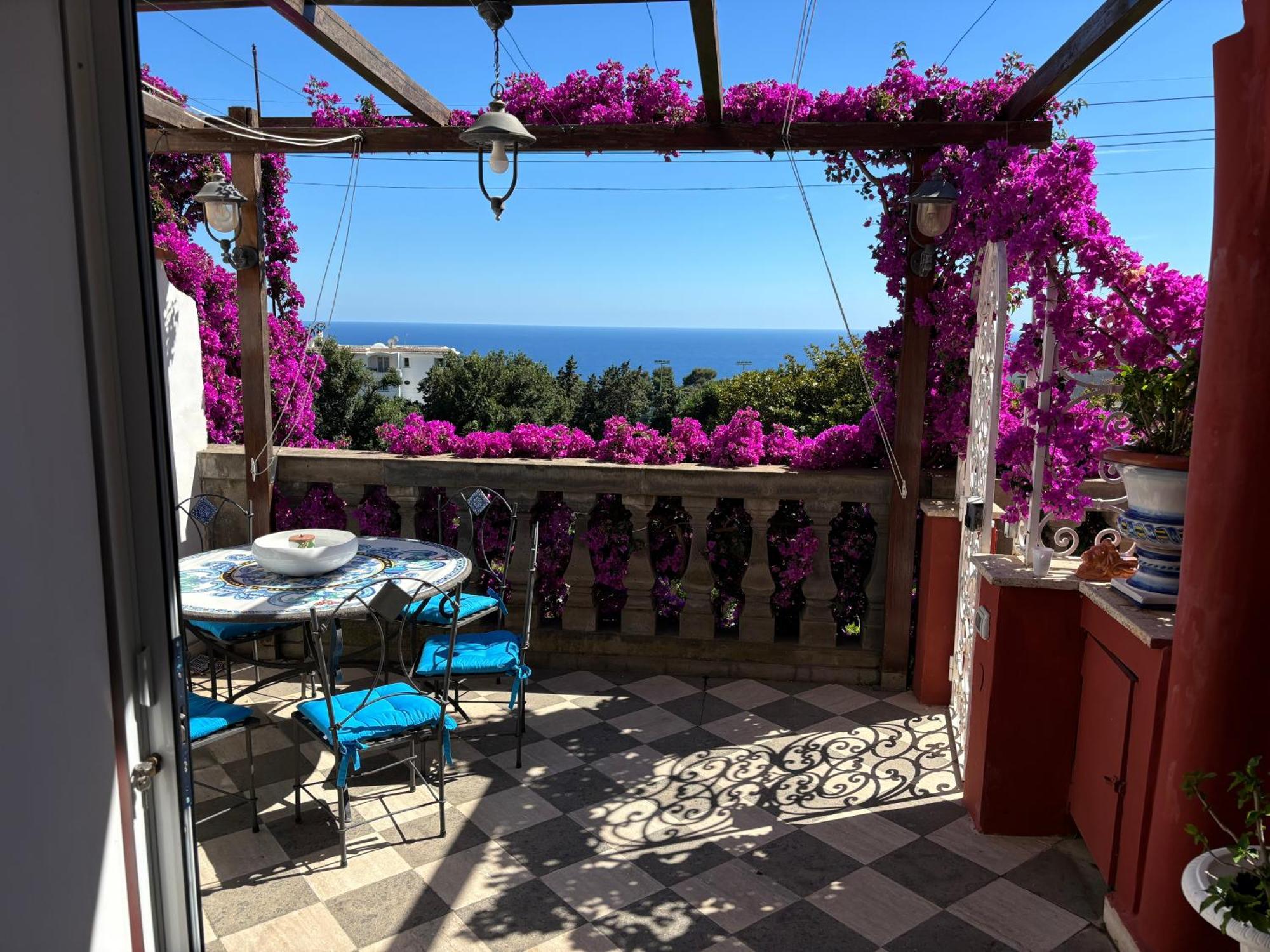 Luxury House In Villa Pompeiana Via Camerelle Con Terrazza Vista Mare Capri Extérieur photo